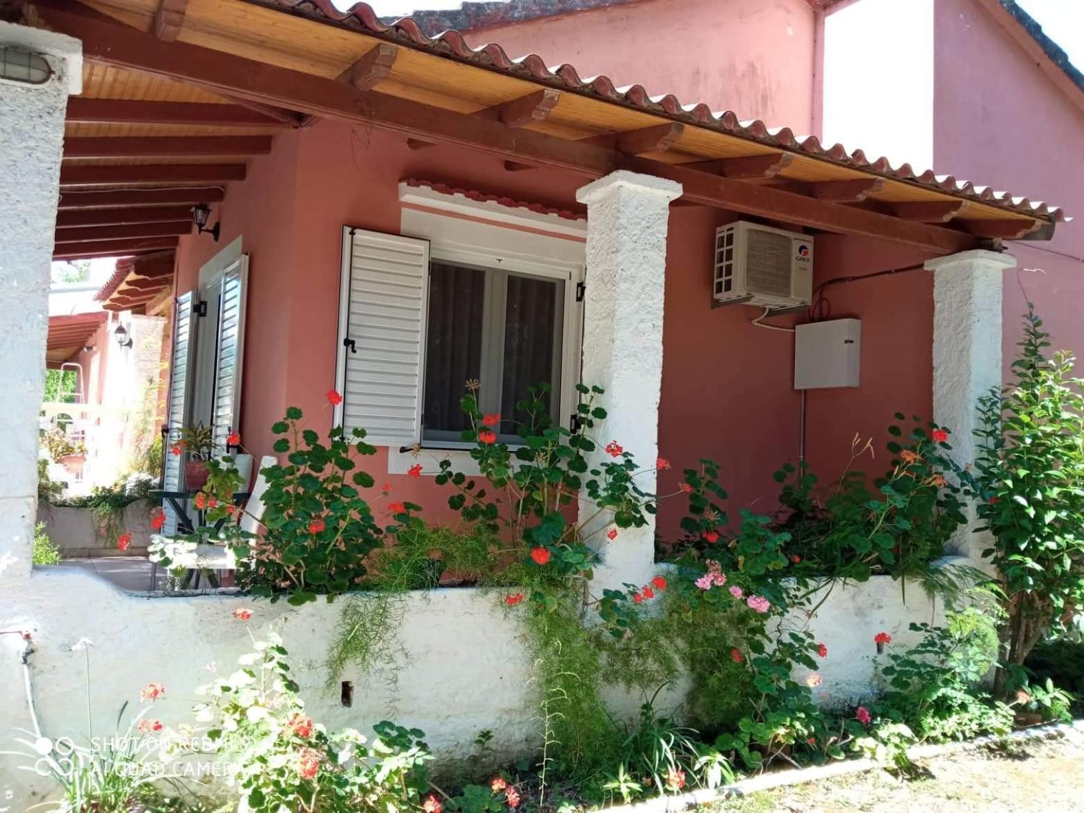 Errika Apartment Ypsos Exterior photo